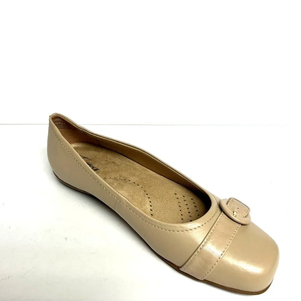 Trotters Womens Sylvia Flat Size 10 M